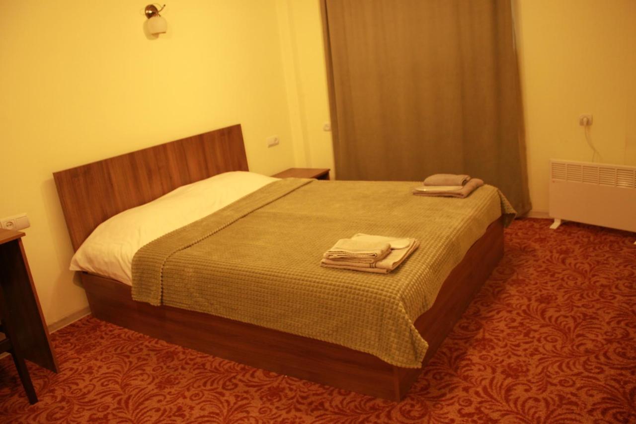 Hotel International Yerevan Exterior photo