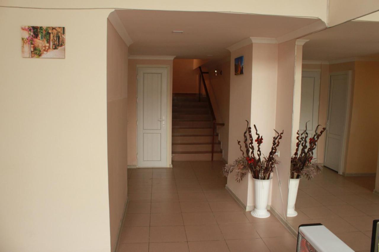 Hotel International Yerevan Exterior photo