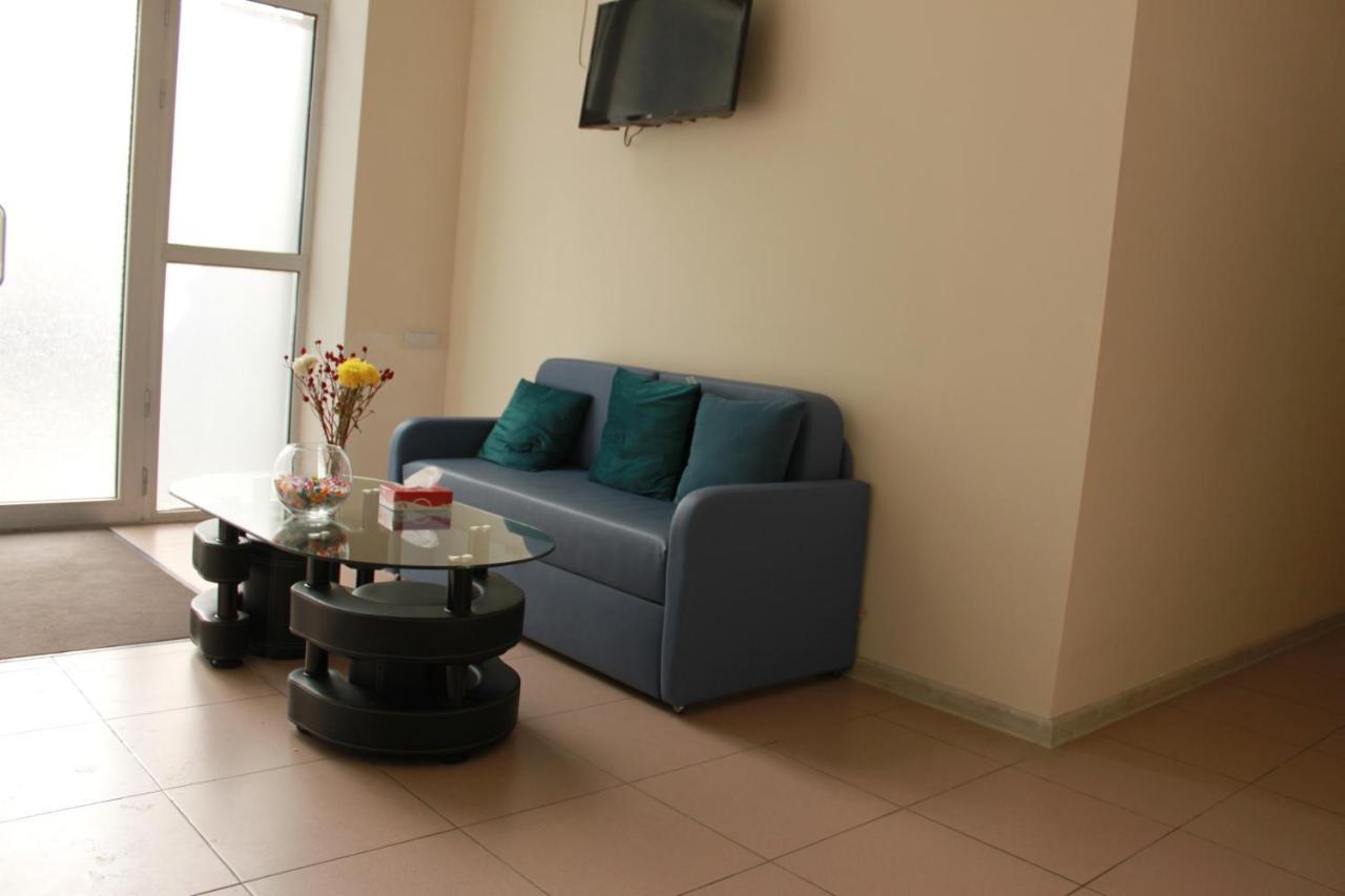 Hotel International Yerevan Exterior photo